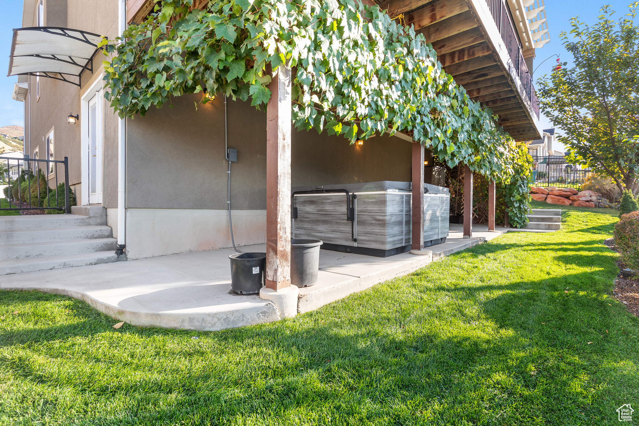 VIEWS AT EAGLEWOOD VILLAGE - Residential