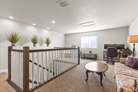 Tiny photo for 460 S SUNSET RIDGE DR, North Salt Lake, UT 84054 (MLS # 2116427)