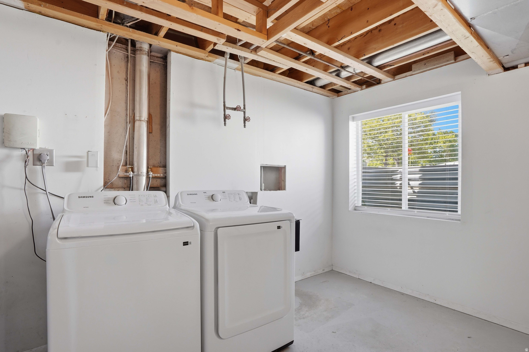 WALNUT HILLS - Residential