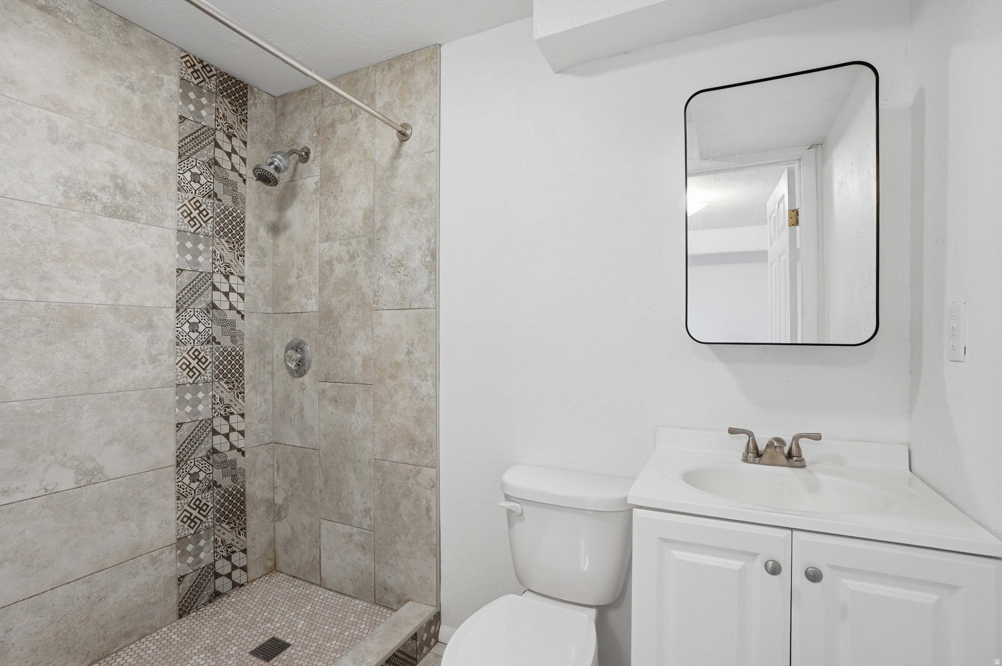 WALNUT HILLS - Residential