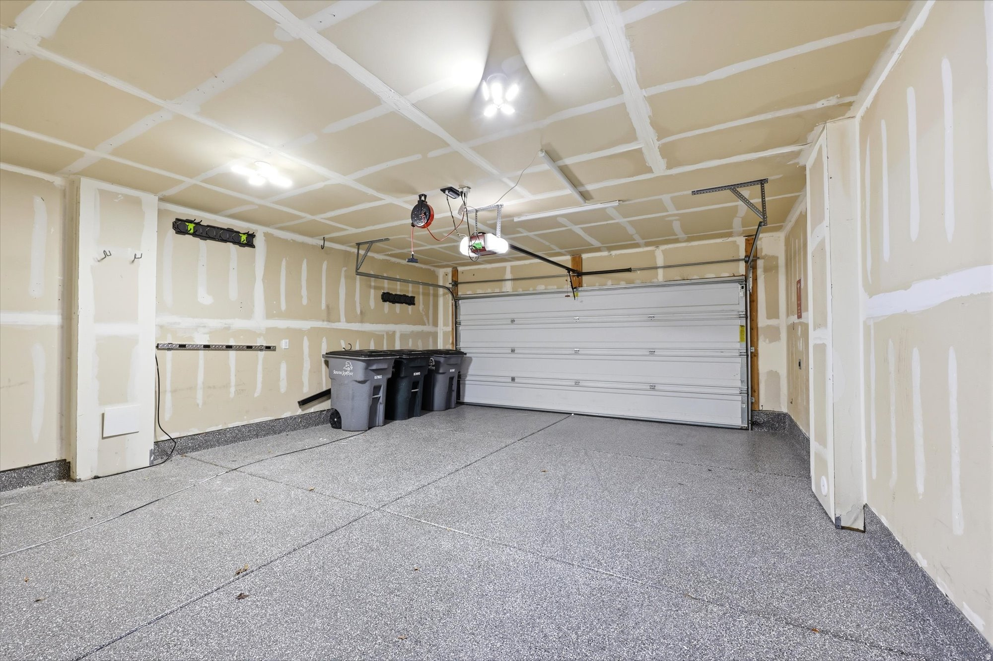 KENNECOTT - Residential