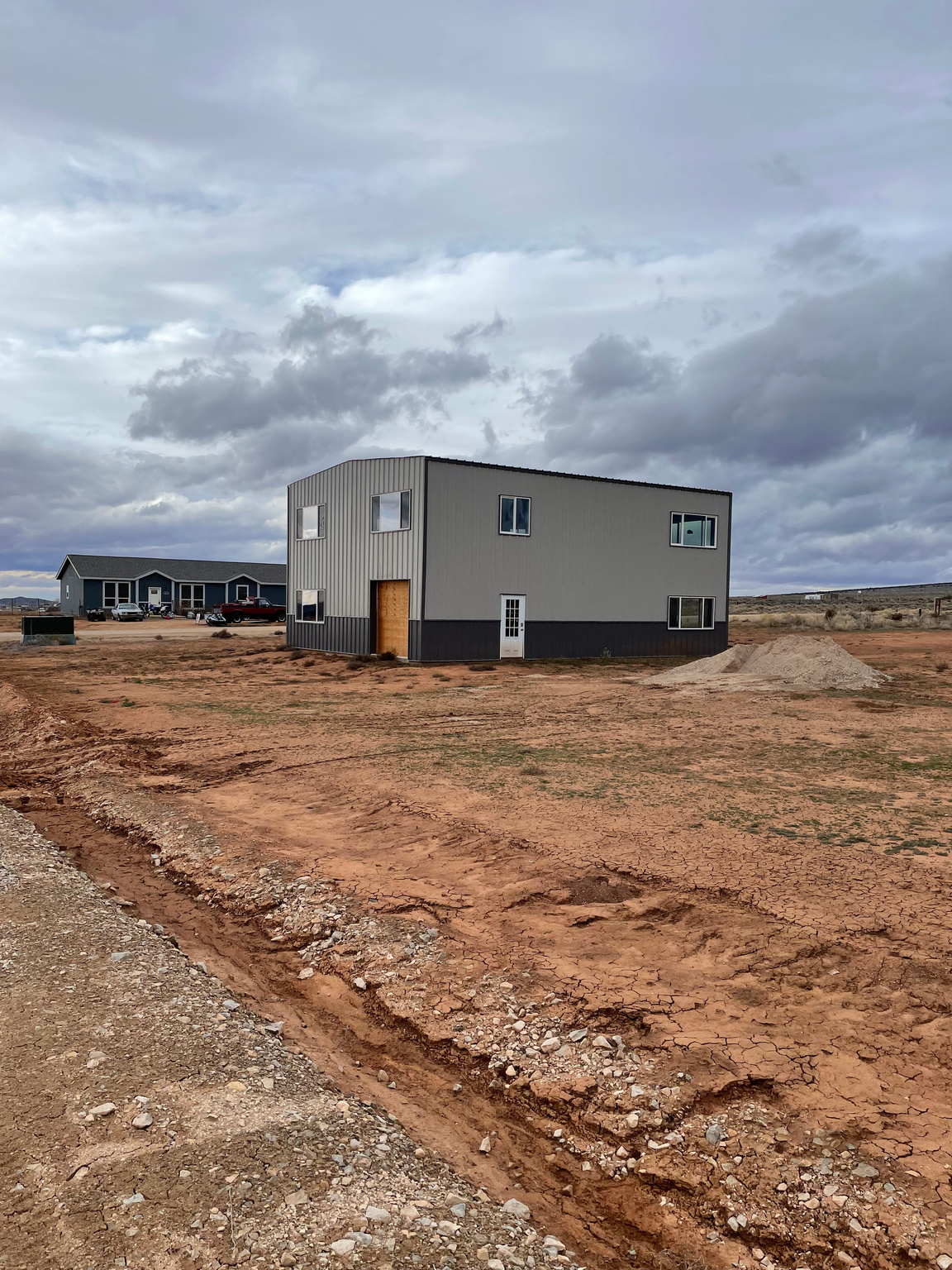 LEGACY FIELDS - Land