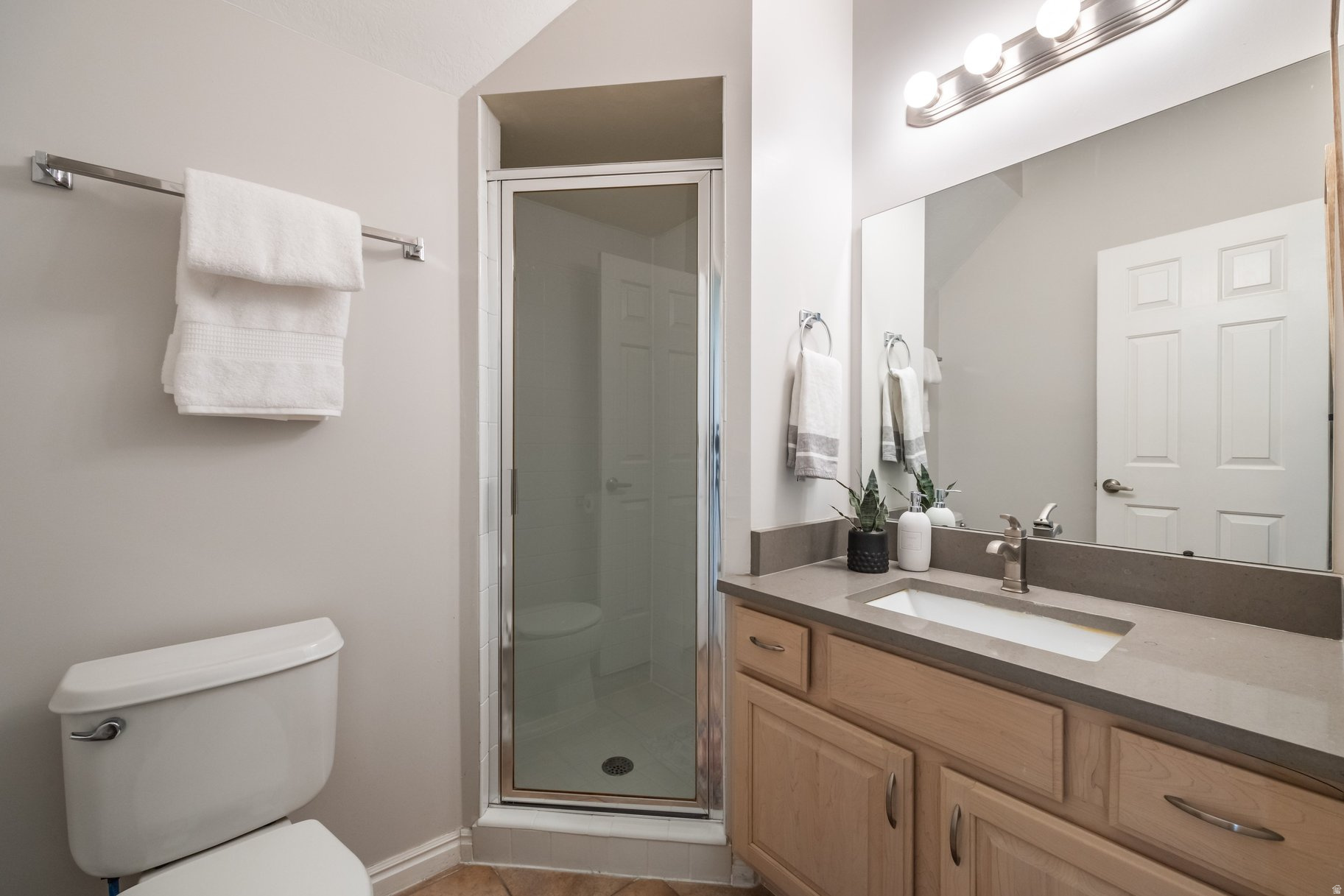 SILVER HAWK - Residential