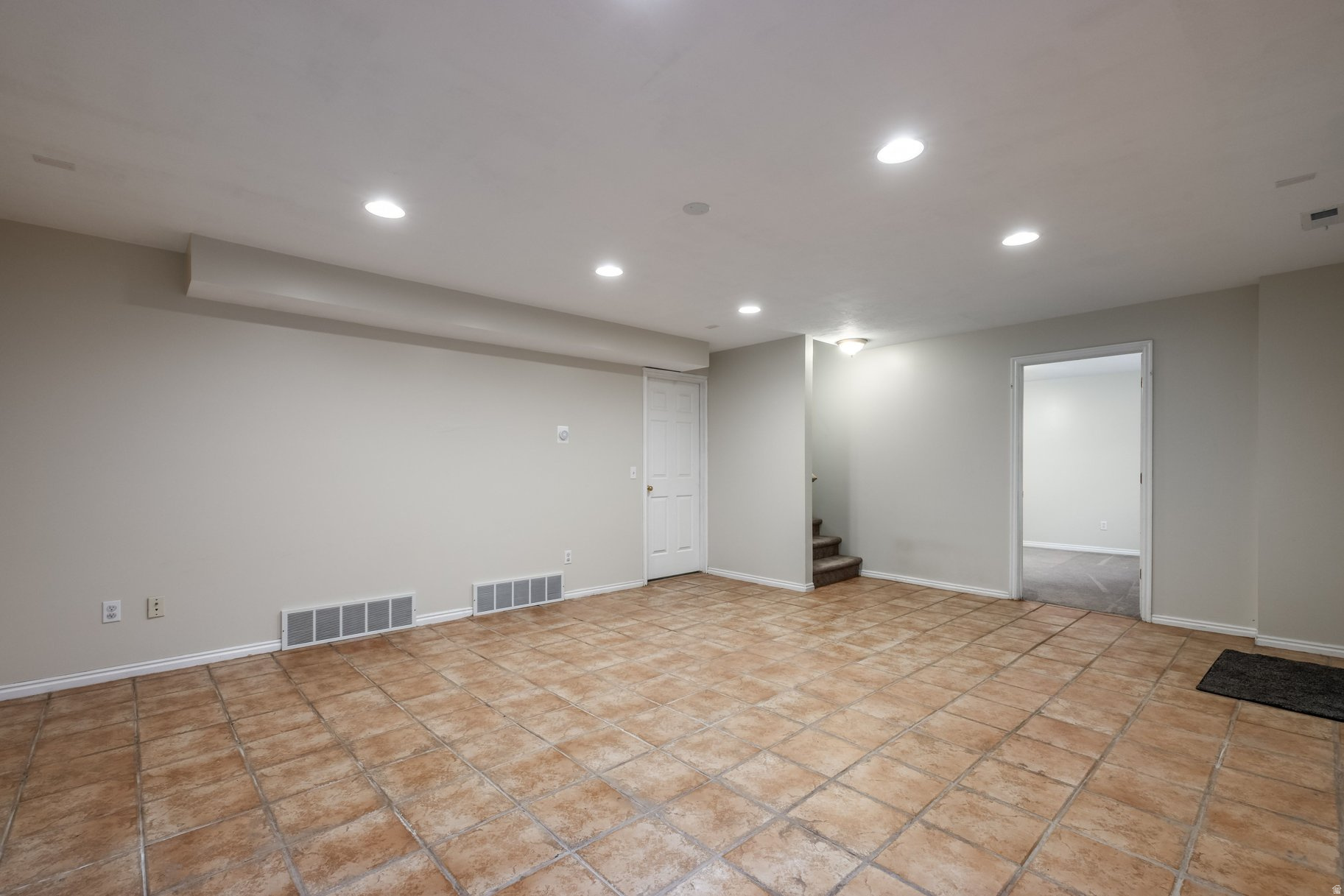 SILVER HAWK - Residential