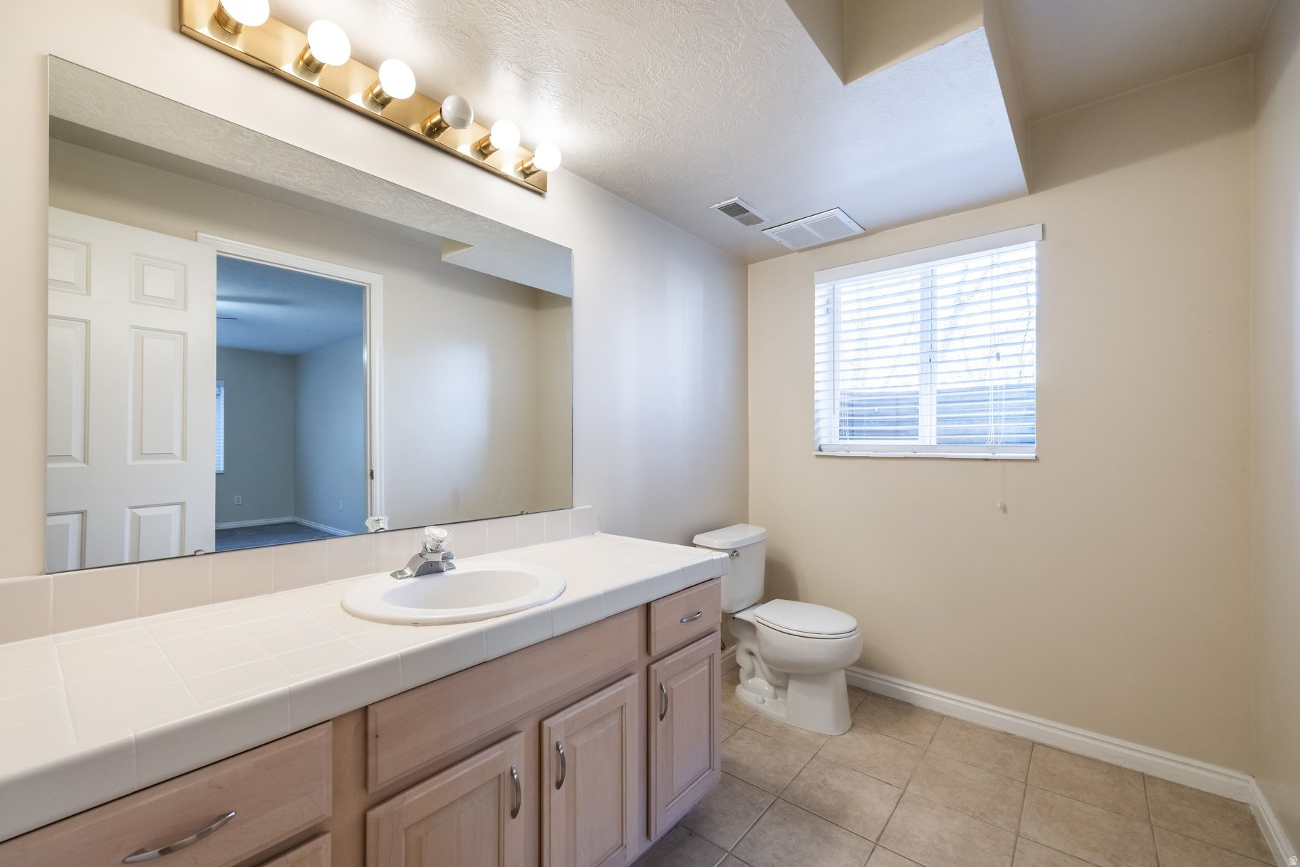 SILVER HAWK - Residential