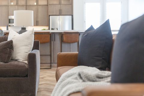 Tiny photo for 10816 S HAVEN LANDING DR, South Jordan, UT 84095 (MLS # 2138151)