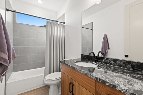 Tiny photo for 1493 N HORIZON PKWY, Washington, UT 84780 (MLS # 2126635)