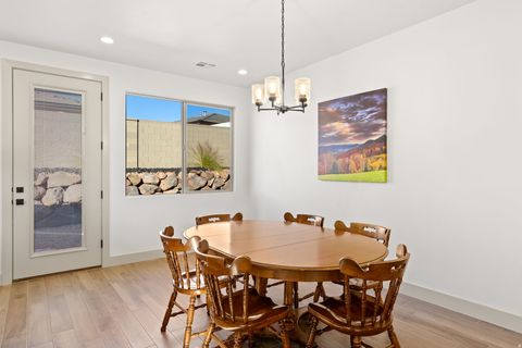 Tiny photo for 1493 N HORIZON PKWY, Washington, UT 84780 (MLS # 2126635)