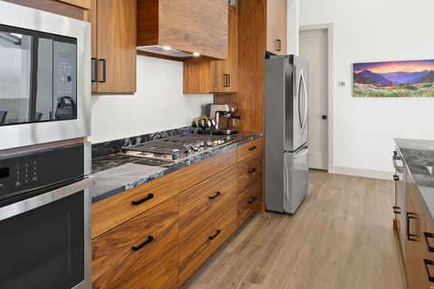 Tiny photo for 1493 N HORIZON PKWY, Washington, UT 84780 (MLS # 2126635)