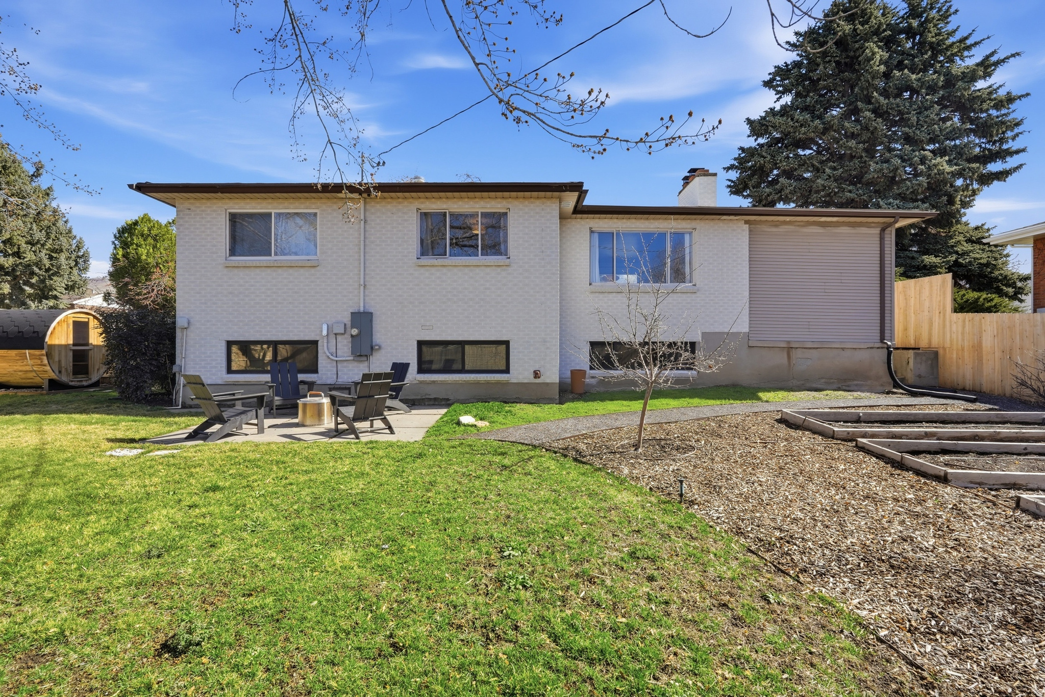 UPLAND TERRA - Residential