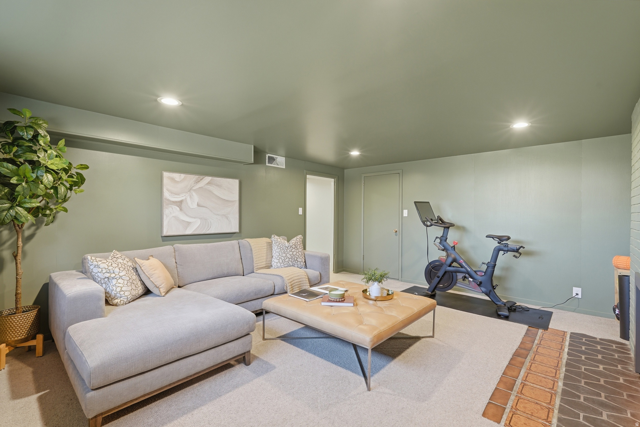 UPLAND TERRA - Residential