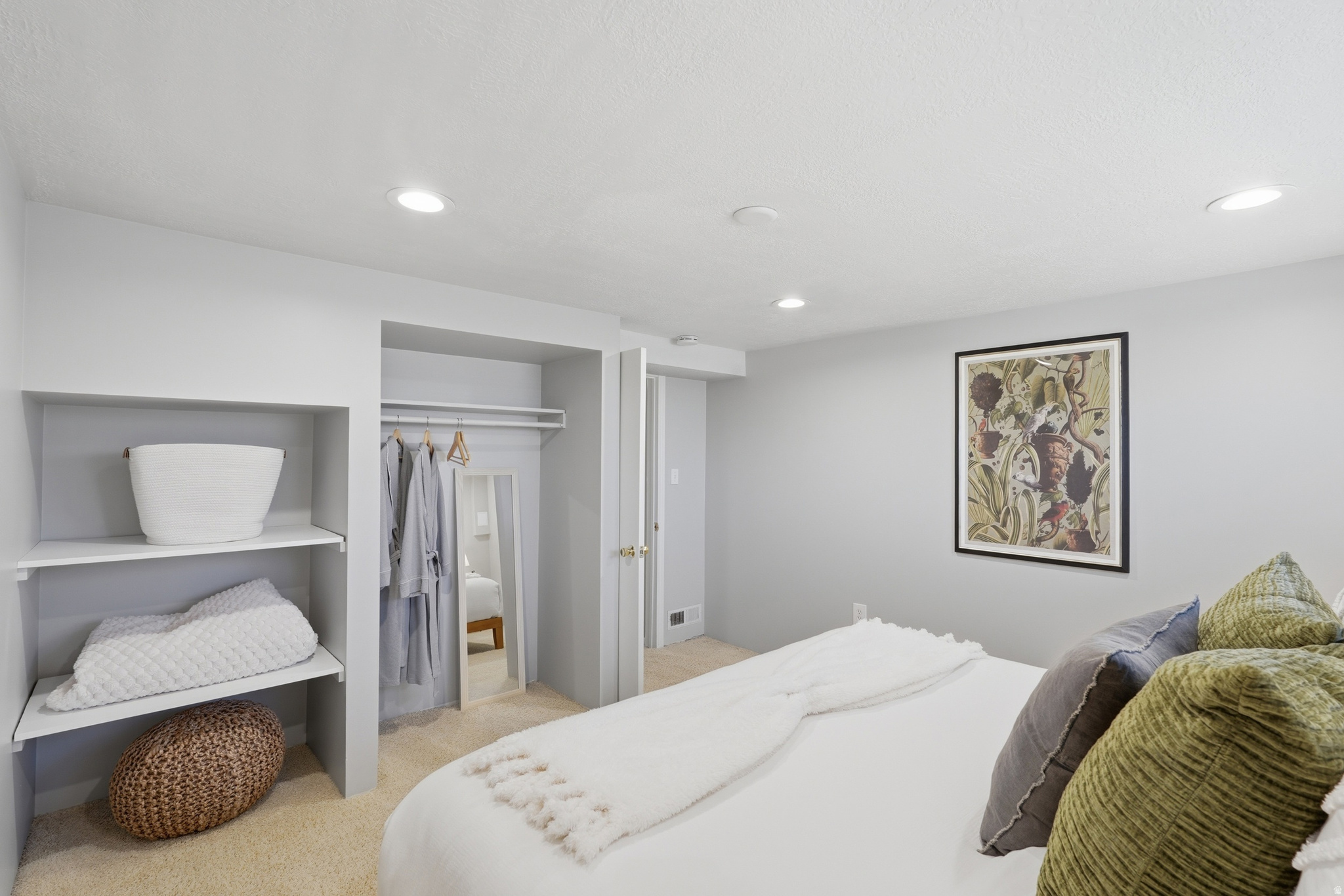 UPLAND TERRA - Residential