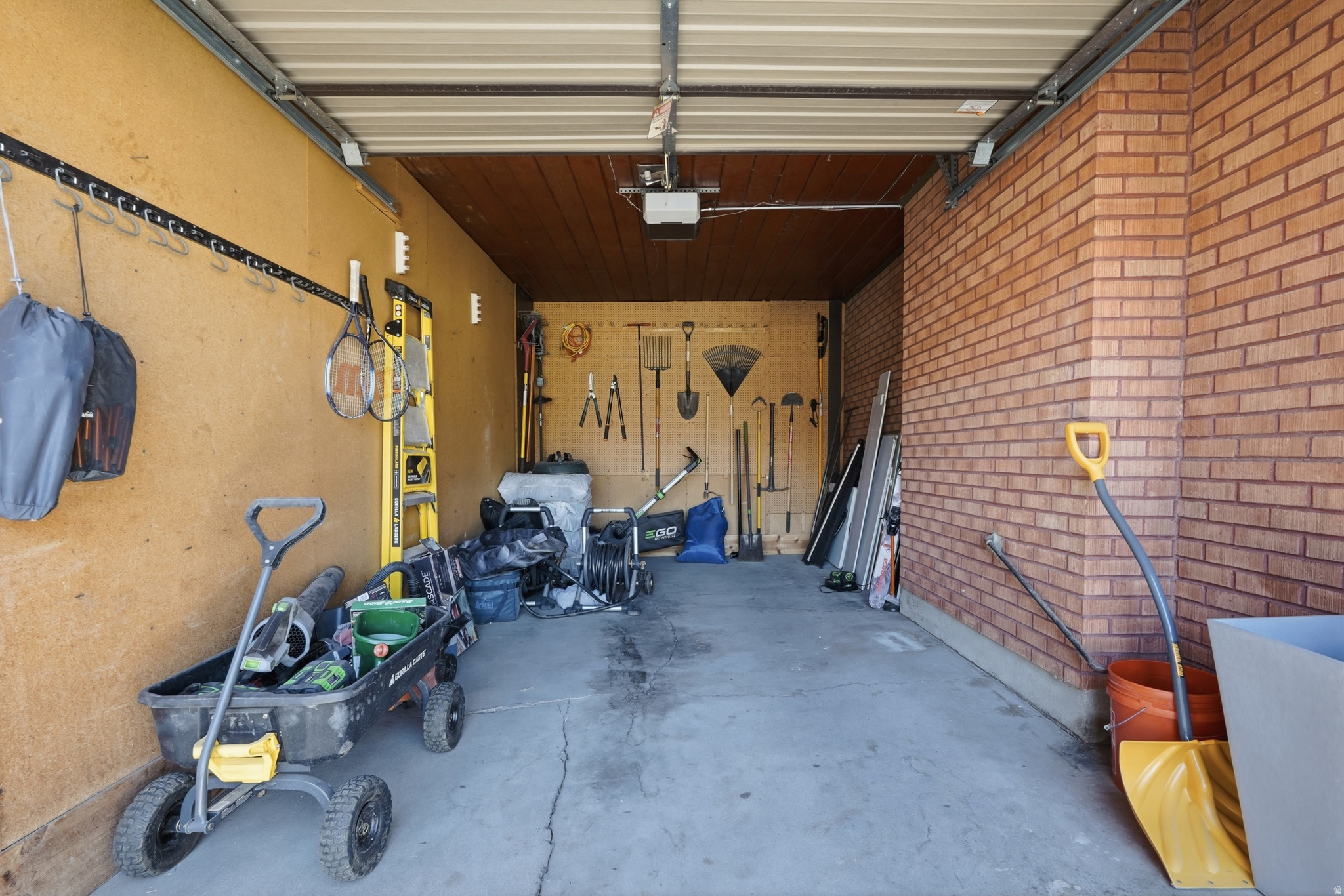 UPLAND TERRA - Residential