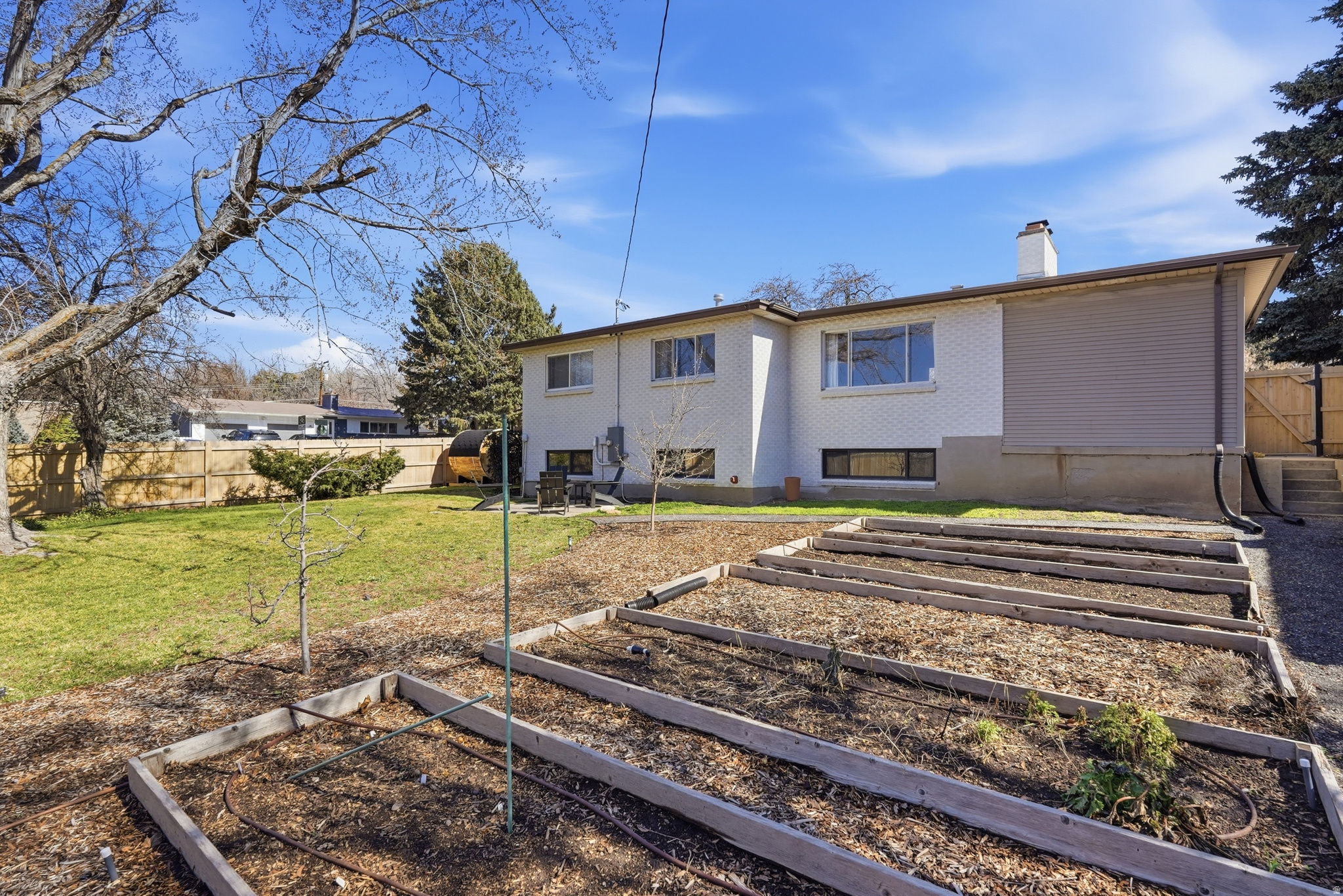 UPLAND TERRA - Residential