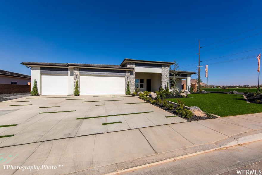 Public Remarks: Fantastic location close to shopping, restaurants and grocery in the desirable Washington area.  Come check out this amazing new neighborhood while there are still lots available. DISCLAIMER: pictures are of model home. Home is to be built.