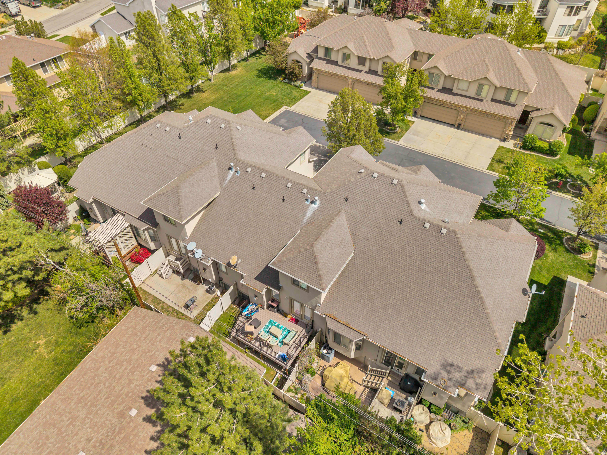 GARDEN GROVE CONDOMINIUM - Residential