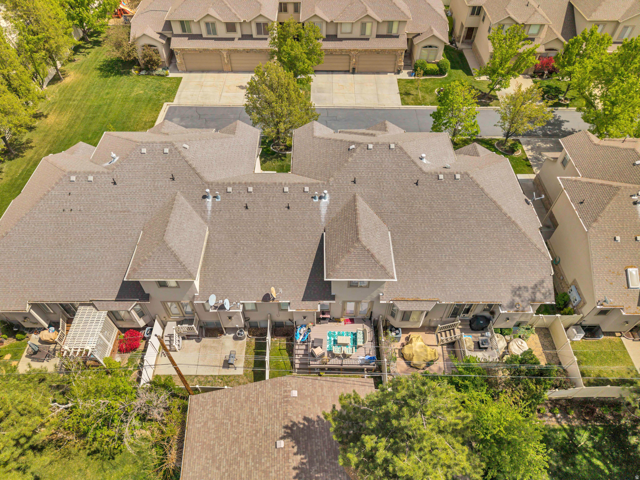 GARDEN GROVE CONDOMINIUM - Residential