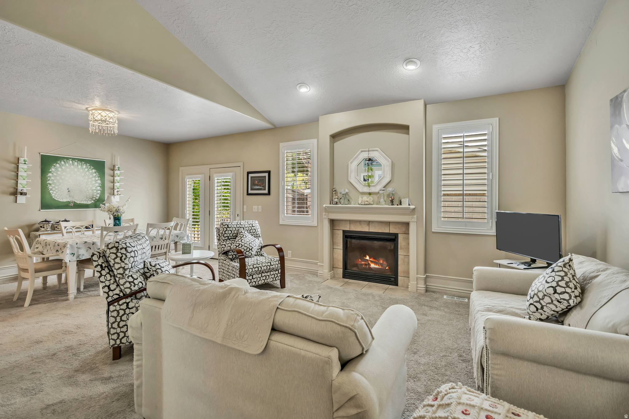 GARDEN GROVE CONDOMINIUM - Residential