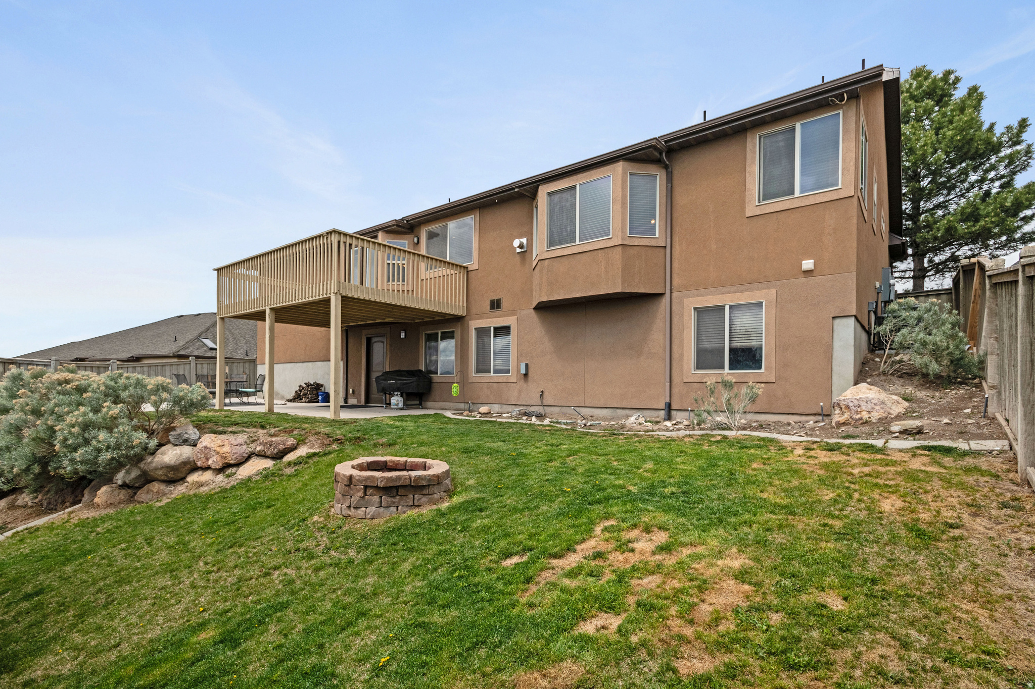 HIGHLANDS ON THE GRE - Residential
