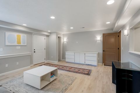 Tiny photo for 9096 N CLUBHOUSE LN W, Eagle Mountain, UT 84005 (MLS # 2154767)