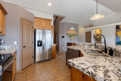 Tiny photo for 9096 N CLUBHOUSE LN W, Eagle Mountain, UT 84005 (MLS # 2154767)