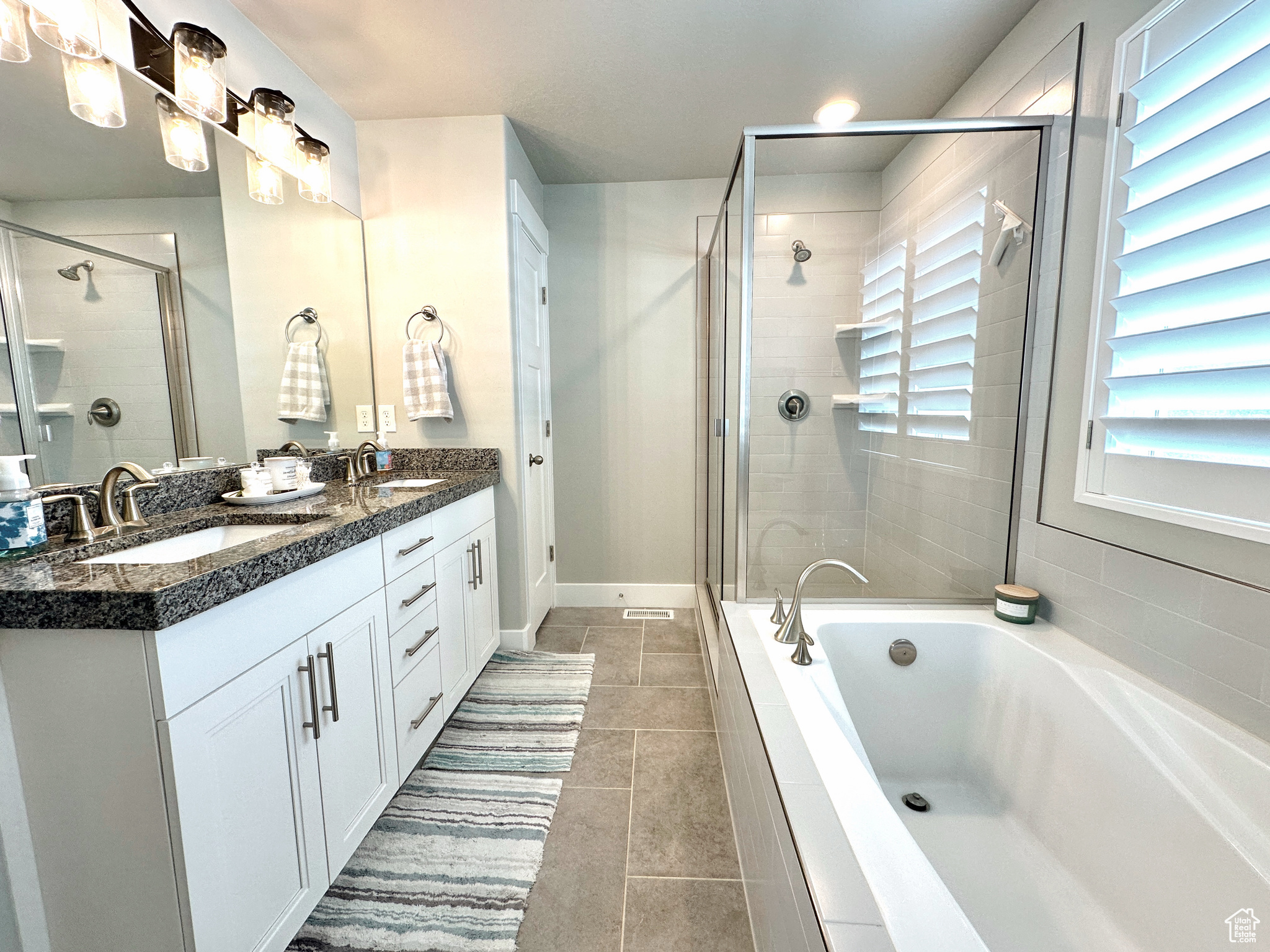 THE RESERVE PHASE 4 - Residential