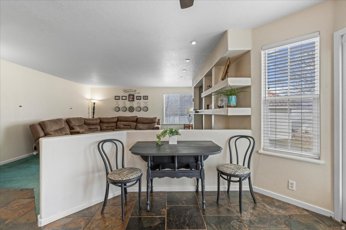 VINE STREET VILLAS - Residential