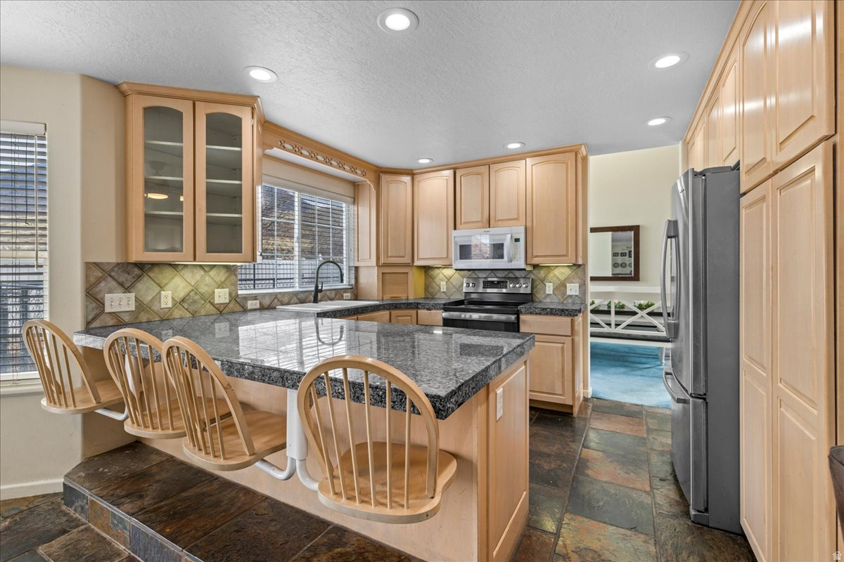 VINE STREET VILLAS - Residential