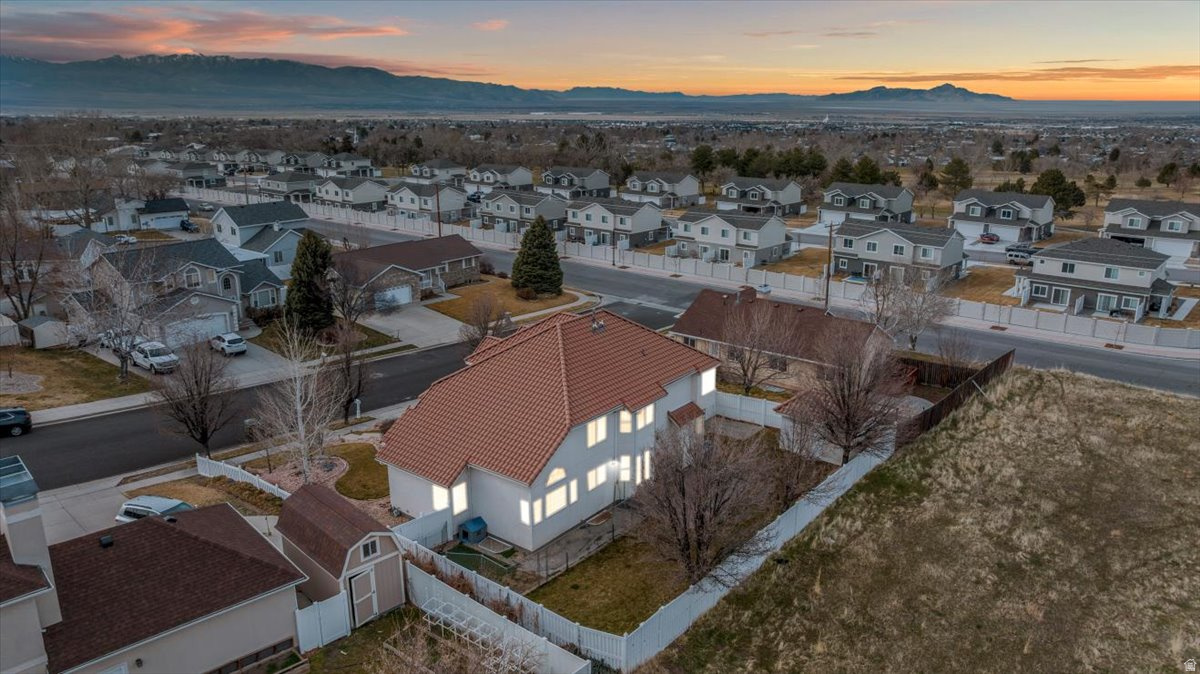 VINE STREET VILLAS - Residential