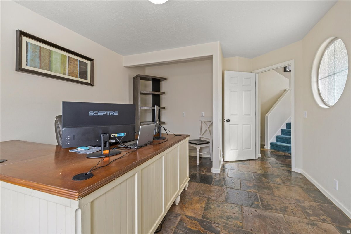 VINE STREET VILLAS - Residential