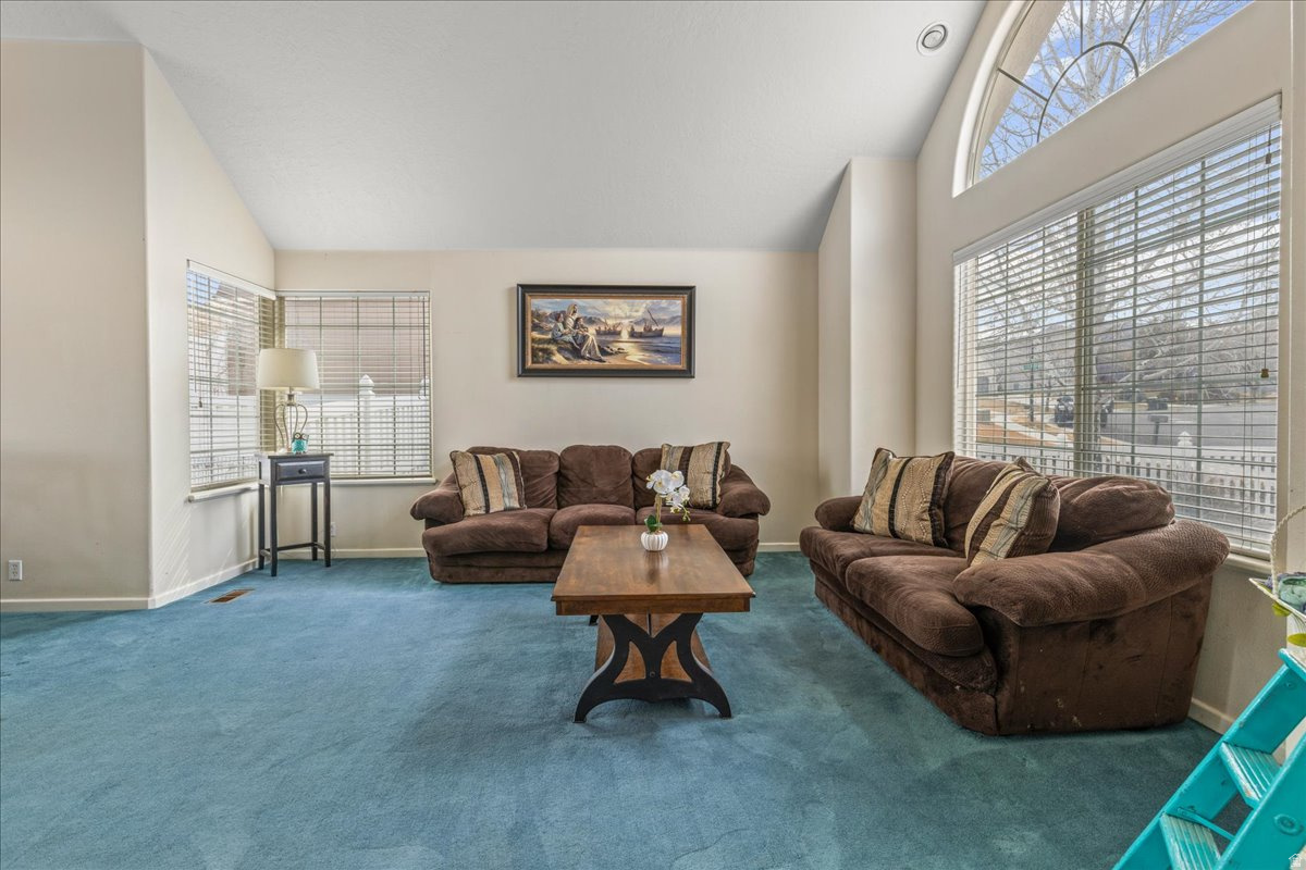 VINE STREET VILLAS - Residential