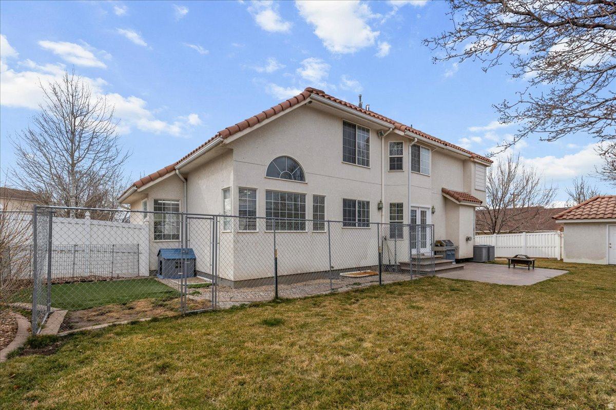 VINE STREET VILLAS - Residential