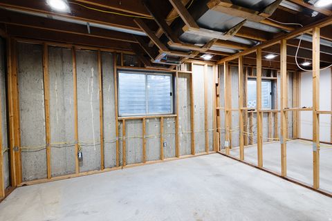 Tiny photo for 812 E 1925 N, North Ogden, UT 84414 (MLS # 2124661)