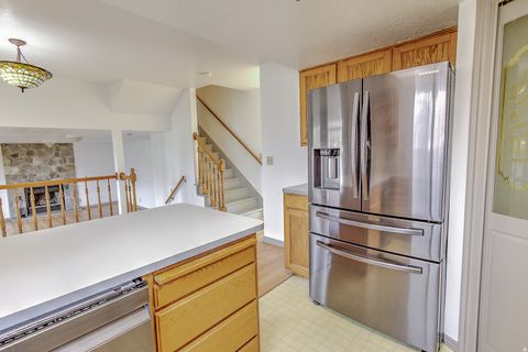 Tiny photo for 812 E 1925 N, North Ogden, UT 84414 (MLS # 2124661)