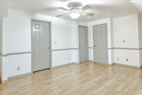 Tiny photo for 812 E 1925 N, North Ogden, UT 84414 (MLS # 2124661)