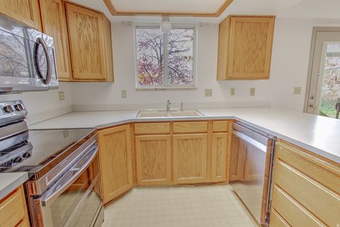 Tiny photo for 812 E 1925 N, North Ogden, UT 84414 (MLS # 2124661)