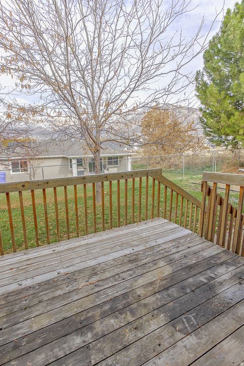 Tiny photo for 812 E 1925 N, North Ogden, UT 84414 (MLS # 2124661)