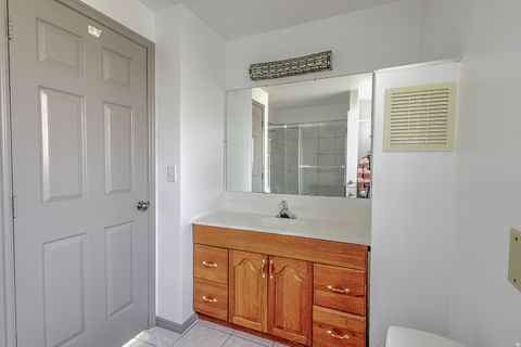 Tiny photo for 812 E 1925 N, North Ogden, UT 84414 (MLS # 2124661)