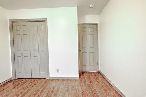 Tiny photo for 812 E 1925 N, North Ogden, UT 84414 (MLS # 2124661)