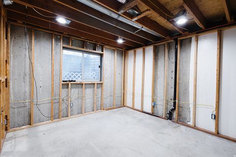 Tiny photo for 812 E 1925 N, North Ogden, UT 84414 (MLS # 2124661)