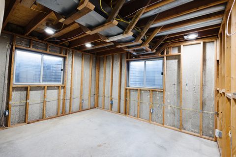 Tiny photo for 812 E 1925 N, North Ogden, UT 84414 (MLS # 2124661)