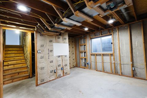 Tiny photo for 812 E 1925 N, North Ogden, UT 84414 (MLS # 2124661)