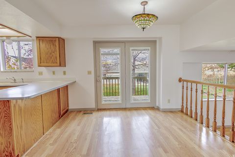 Tiny photo for 812 E 1925 N, North Ogden, UT 84414 (MLS # 2124661)