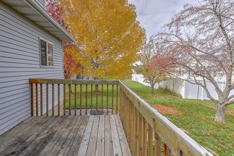 Tiny photo for 812 E 1925 N, North Ogden, UT 84414 (MLS # 2124661)