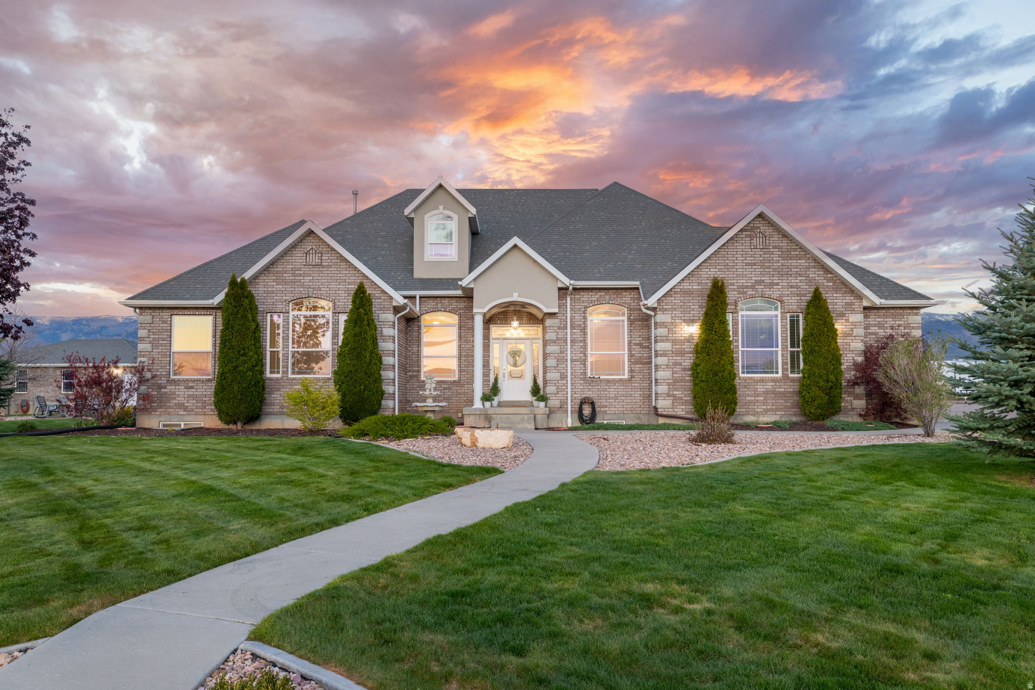 YOUNG PROPERTY - Residential