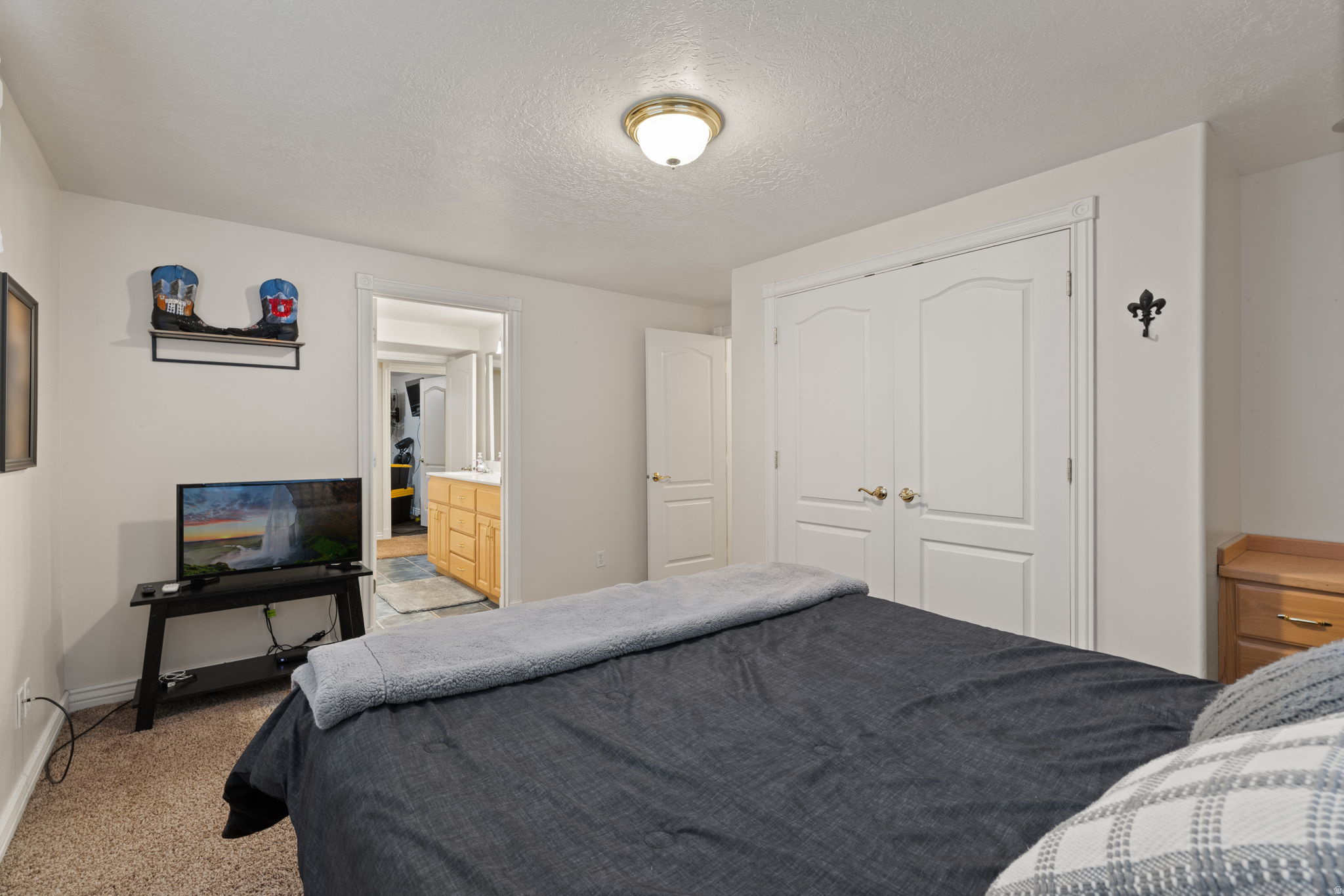 YOUNG PROPERTY - Residential