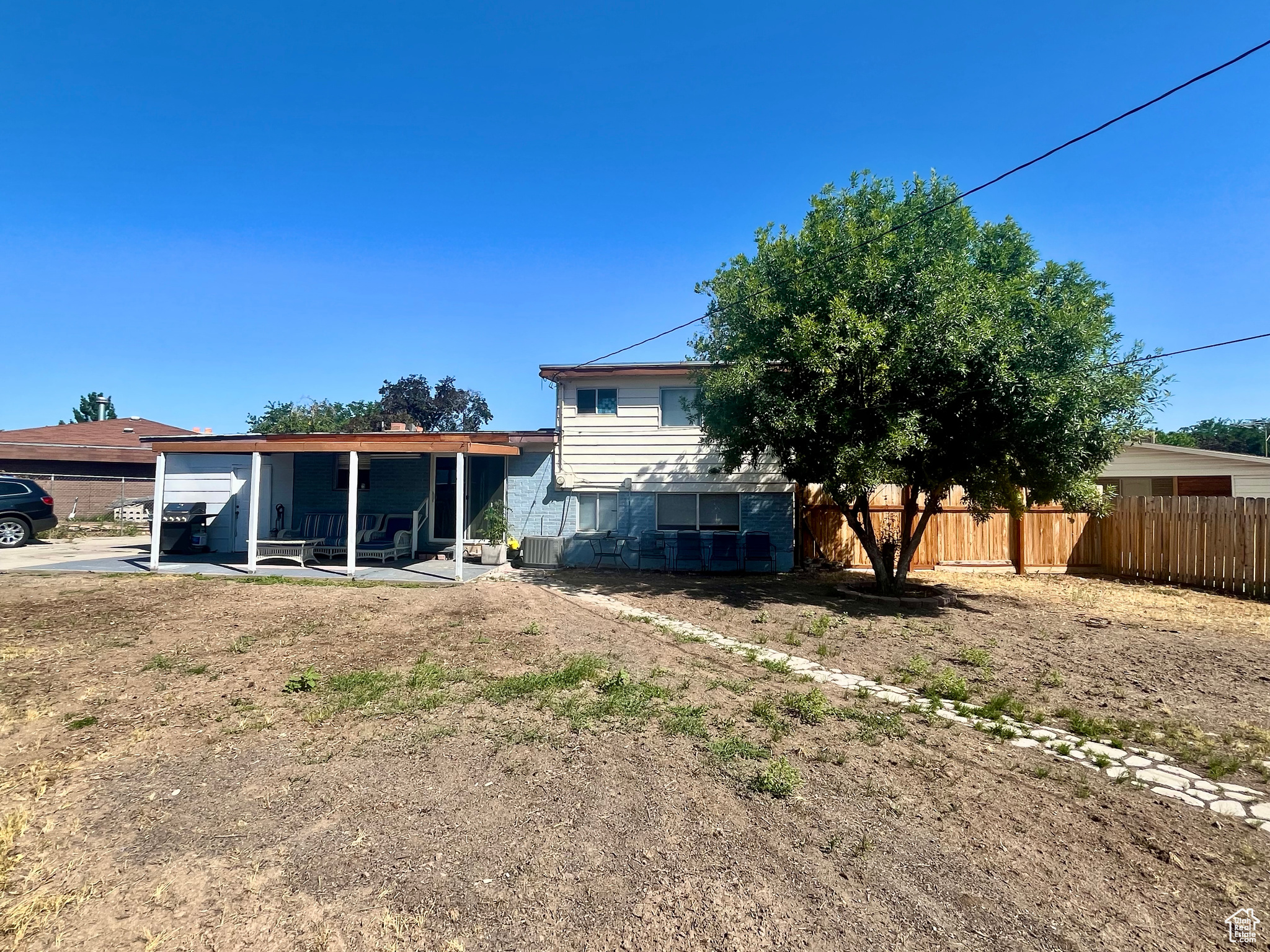 WESTVIEW #7 - Residential