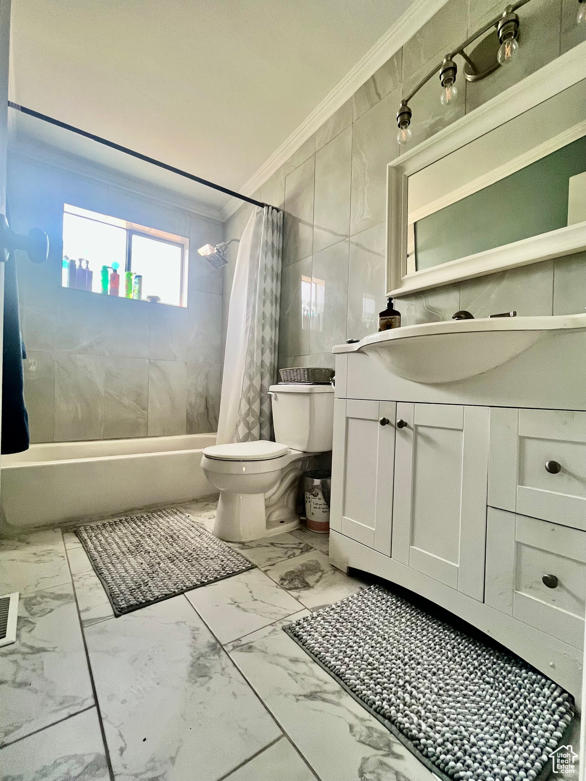 WESTVIEW #7 - Residential