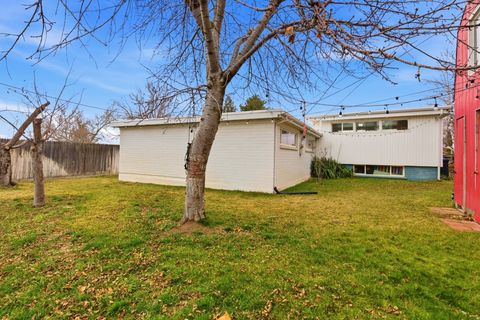Tiny photo for 2 E WICKER LN, Bountiful, UT 84010 (MLS # 2136551)