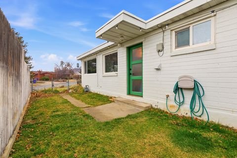 Tiny photo for 2 E WICKER LN, Bountiful, UT 84010 (MLS # 2136551)